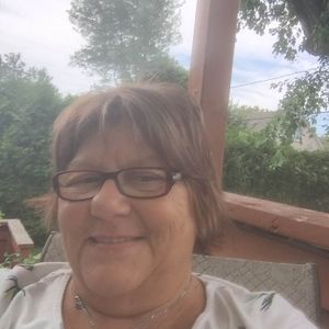 Meet your Posher, Suzanne